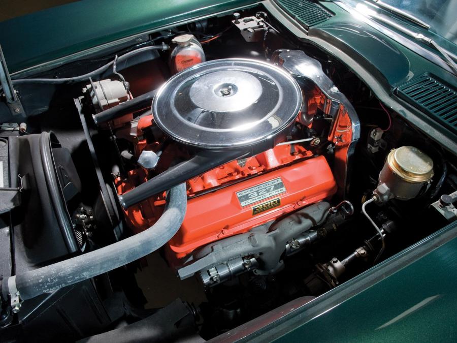  Chevrolet Corvette Stingray Convertible 1965 года  (фото 18 из 28)